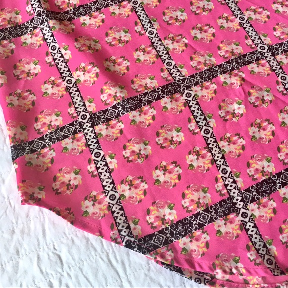 Women's 41 Hawthorn Hot Pink Print Sleeveless Top Sz M Shalley Split Neck Blouse - Picture 12 of 12